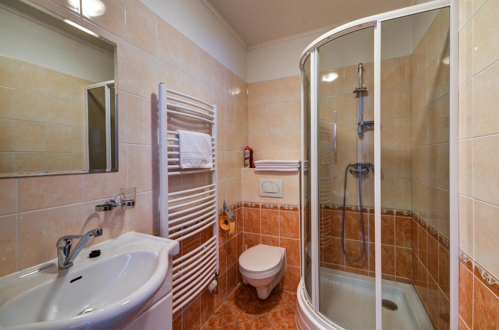 U Adama Apartment *